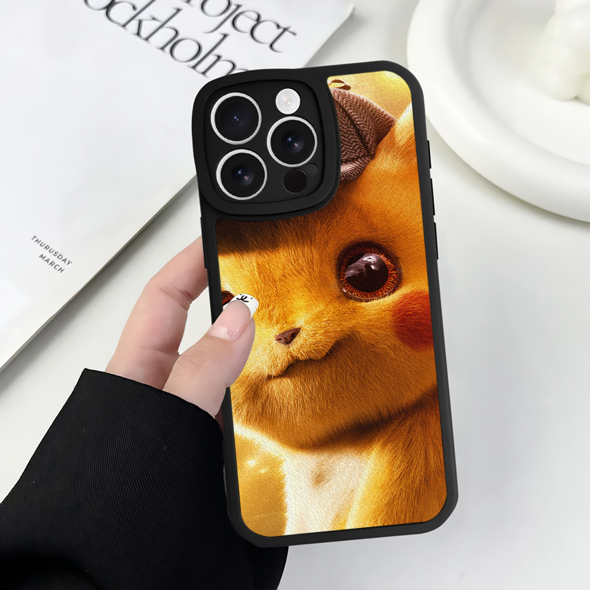 （画像用） ポケットモンスター Pokémon 【iPhone 16シリーズ対応】シリコンスマホケース（レザー調） 材質：シリコン